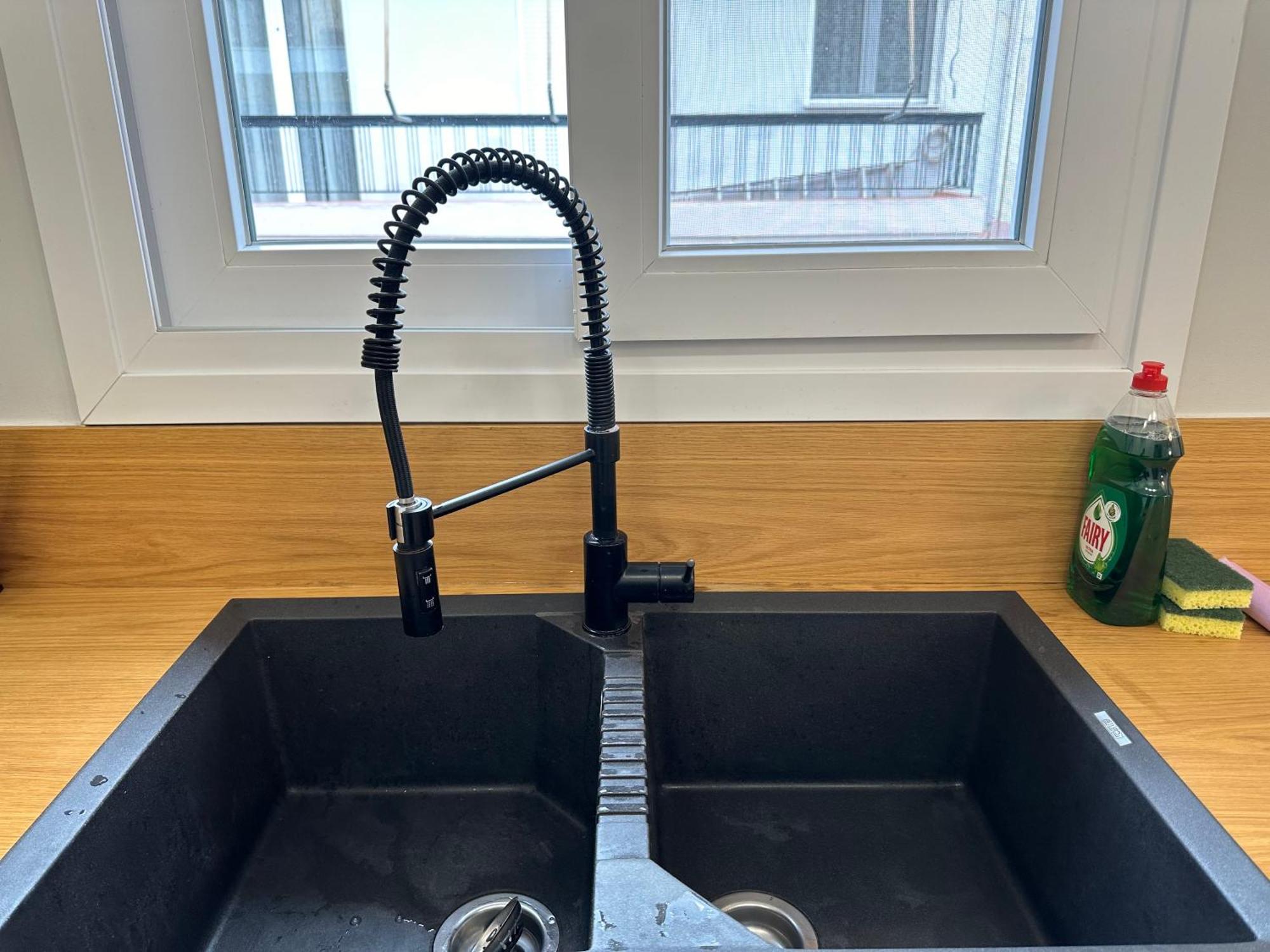Warm And Modern Brand New Apartment ピレウス エクステリア 写真