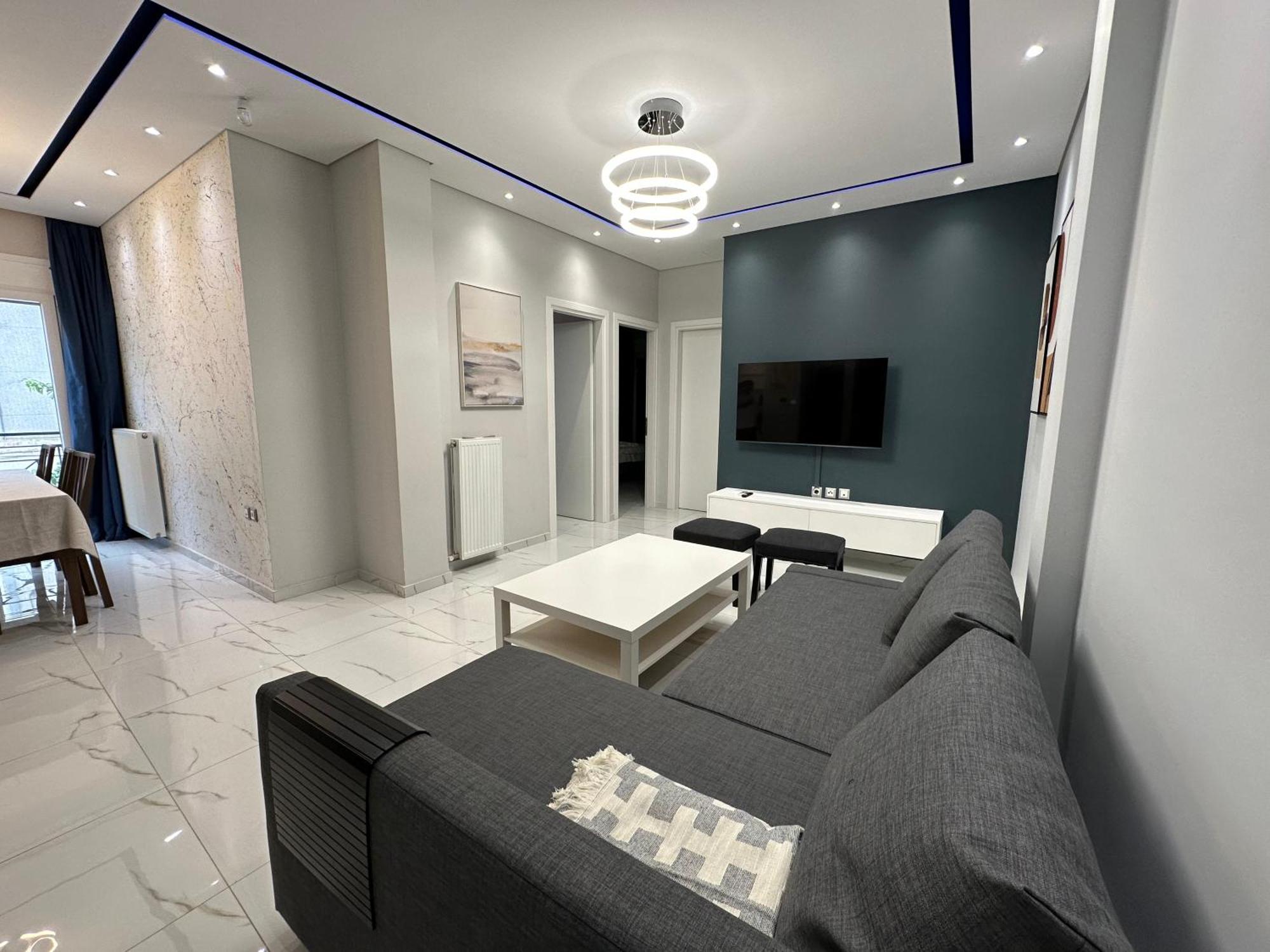 Warm And Modern Brand New Apartment ピレウス エクステリア 写真